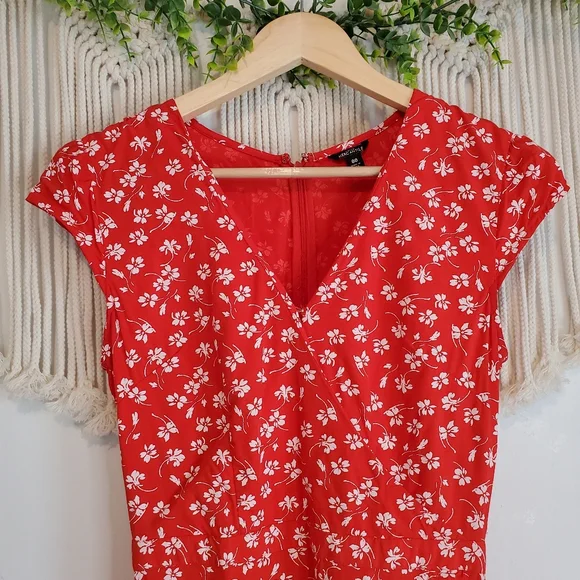 J.CREW Red Dainty Floral Faux Wrap Short Sleeve V Neck Ruffle Mini Dress sz 00 - Picture 5 of 9